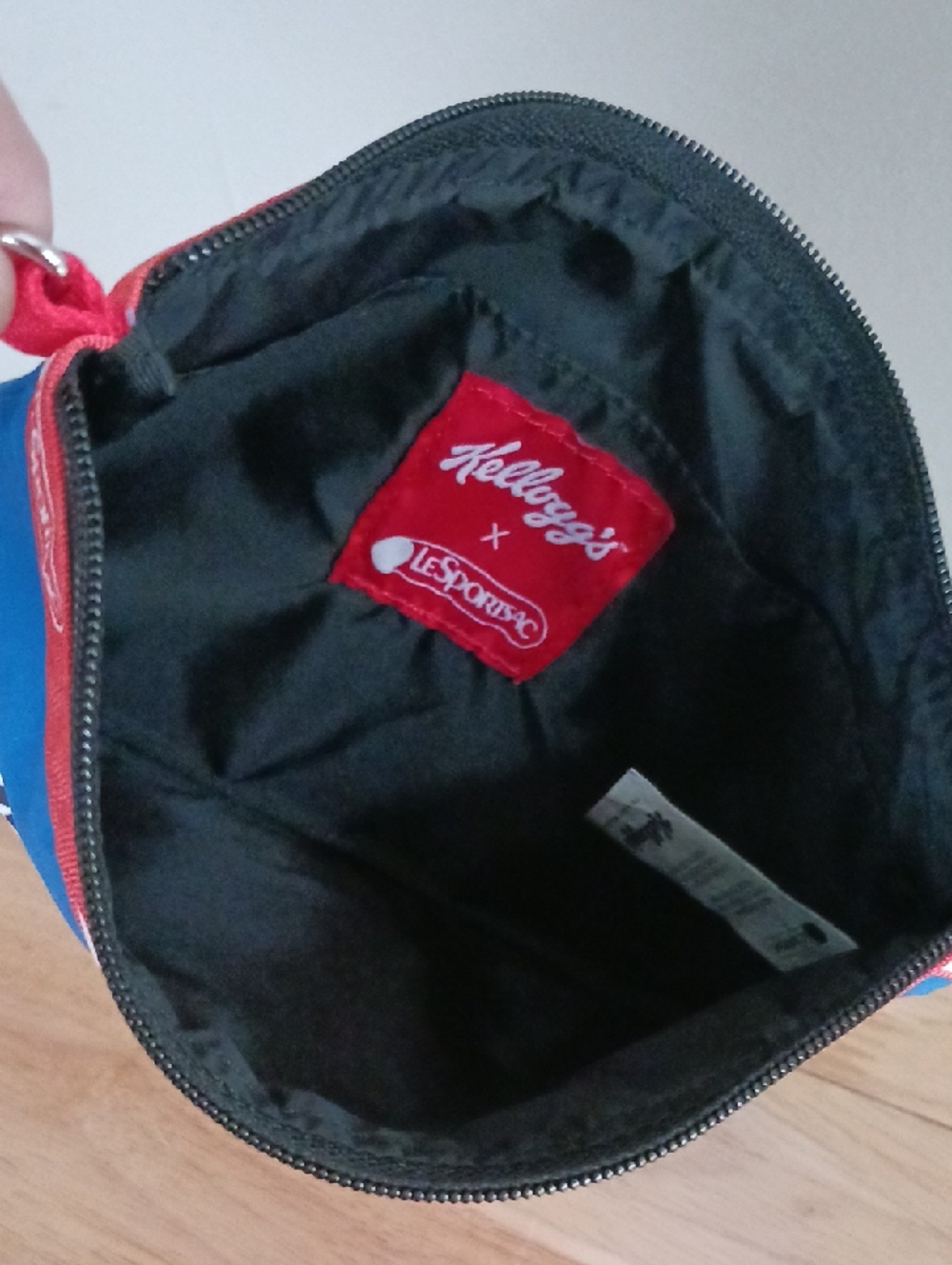 LeSportsac x Kellogg's Frosted Flakes Nylon Zipper Pouch - Picture 7 of 10